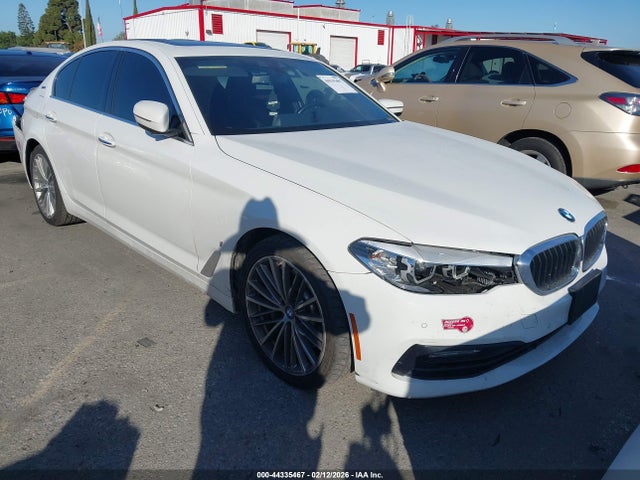 2018 BMW 530E WBAJA9C55JB251094