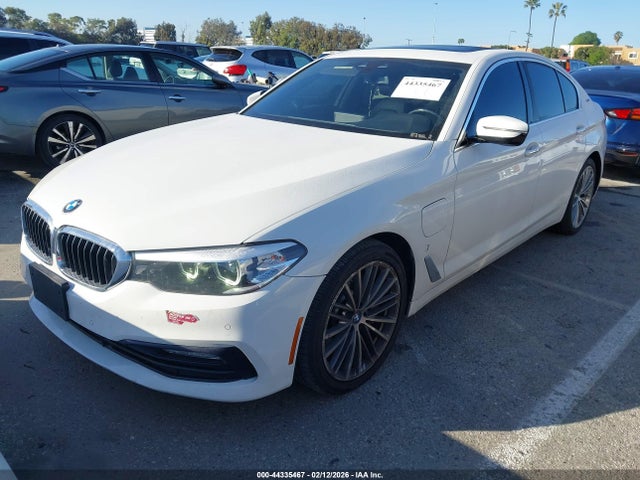 2018 BMW 530E WBAJA9C55JB251094 Photo 1
