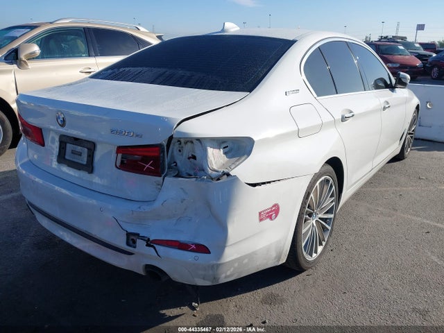 2018 BMW 530E WBAJA9C55JB251094 Photo 3