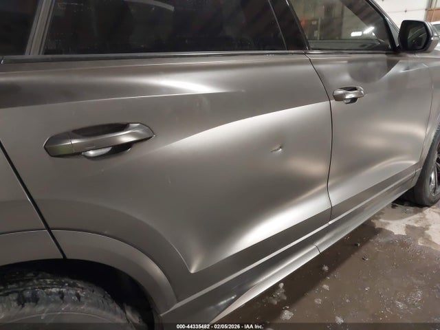 44335482 :رقم المزاد ، WA1CVAF11KD004973 vin ، 2019 Audi Q8 55 Premium مزاد بيع