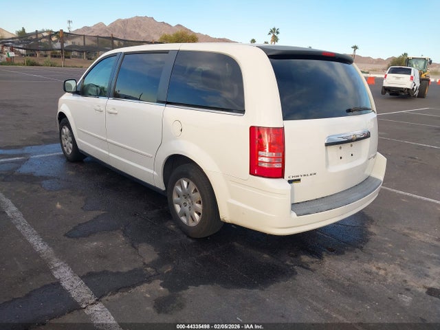 2009 CHRYSLER TOWN & COUNTRY 2A8HR44E49R607441 Photo 2