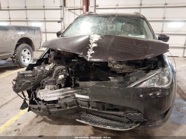 Aukcja sprzedaży 2017 Chrysler Pacifica Touring-l Plus, vin: 2C4RC1EG7HR577099, numer aukcji: 44335502