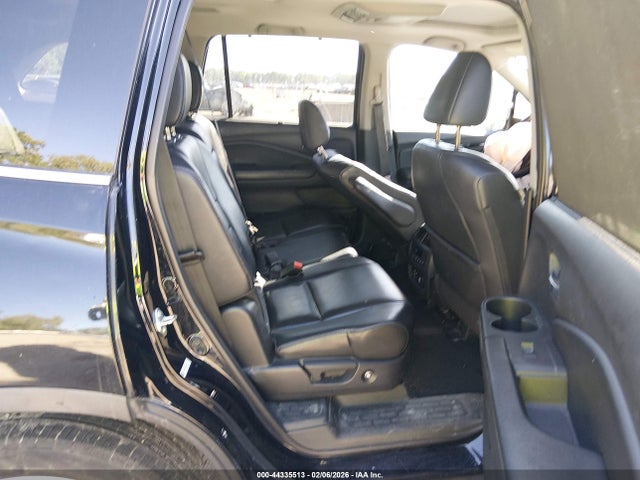 Продажа на аукционе авто 2016 Honda Pilot Touring, vin: 5FNYF5H96GB014207, номер лота: 44335513