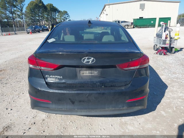 5NPD84LF3JH308754 Hyundai ELANTRA SEL