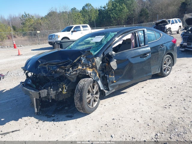 5NPD84LF3JH308754 Hyundai ELANTRA SEL