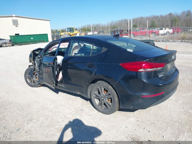 5NPD84LF3JH308754 Hyundai ELANTRA SEL