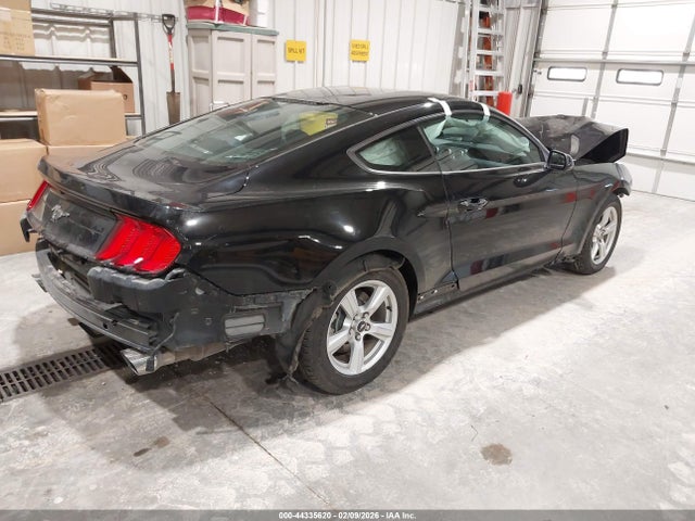 Ford Mustang Ecoboost 2018 1FA6P8THXJ5108397 Image 4
