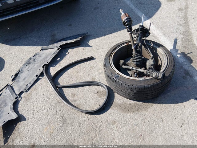 1FADP3N23EL185181 Ford Focus Titanium