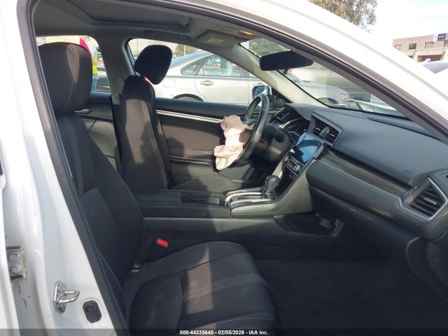 44335640 :رقم المزاد ، 19XFC1F36LE207688 vin ، 2020 Honda Civic Ex مزاد بيع