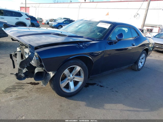 2013 Dodge Challenger Sxt მანქანა იყიდება აუქციონზე, vin: 2C3CDYAG1DH692190, აუქციონის ნომერი: 44335641