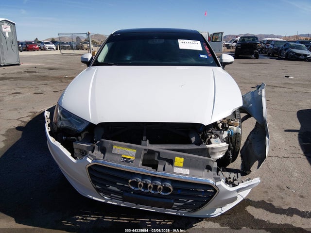2015 Audi A3 1.8t Premium მანქანა იყიდება აუქციონზე, vin: WAUACGFFXF1129461, აუქციონის ნომერი: 44335654