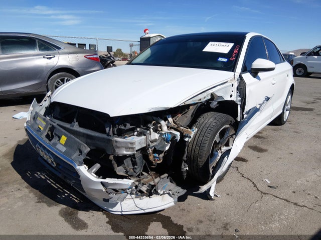 2015 AUDI A3 WAUACGFFXF1129461 Photo 1