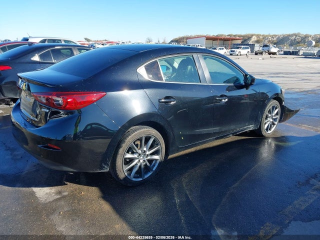 3MZBN1V38JM220694 Mazda Mazda3 Touring
