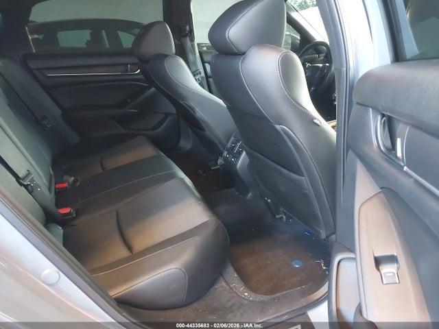 1HGCV2F30NA017413 Honda Accord Sport 2.0t
