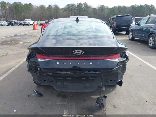 44335723 :رقم المزاد ، KMHLM4DGXRU799481 vin ، 2024 Hyundai Elantra Sel مزاد بيع