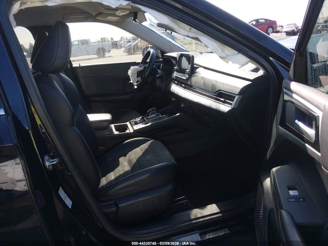 2023 MITSUBISHI OUTLANDER JA4J3UA89PZ055909 Photo 4