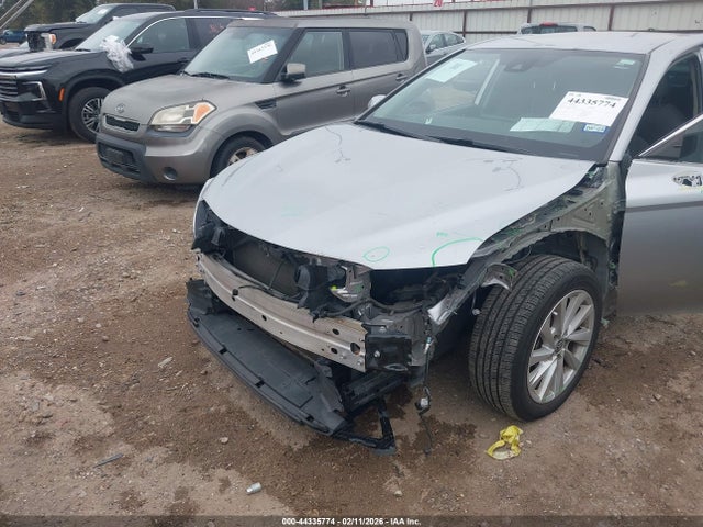 4T1C11AK4MU598507 Toyota CAMRY LE