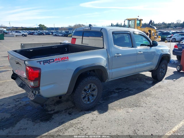 3TMCZ5AN7JM147117 Toyota Tacoma Trd Off Road