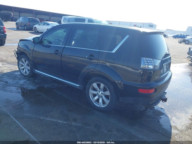2011 MITSUBISHI OUTLANDER JA4JT5AX9BU008589 Photo 2