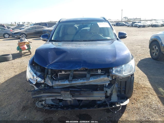 JA4AD3A31FZ006200 Mitsubishi Outlander Se
