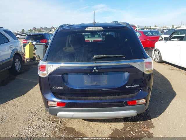 JA4AD3A31FZ006200 Mitsubishi Outlander Se