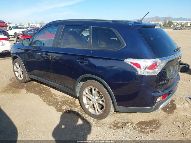 JA4AD3A31FZ006200 Mitsubishi Outlander Se