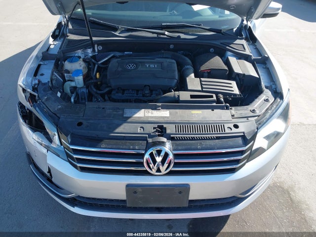 44335819 :رقم المزاد ، 1VWAT7A36FC104770 vin ، 2015 Volkswagen Passat 1.8t Limited Edition مزاد بيع