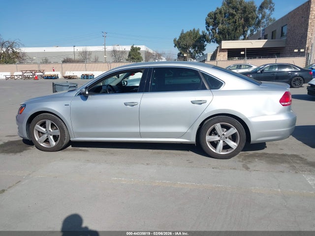44335819 :رقم المزاد ، 1VWAT7A36FC104770 vin ، 2015 Volkswagen Passat 1.8t Limited Edition مزاد بيع