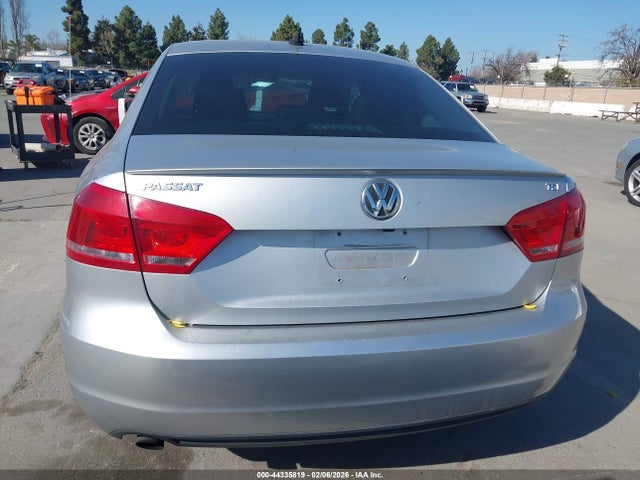 44335819 :رقم المزاد ، 1VWAT7A36FC104770 vin ، 2015 Volkswagen Passat 1.8t Limited Edition مزاد بيع