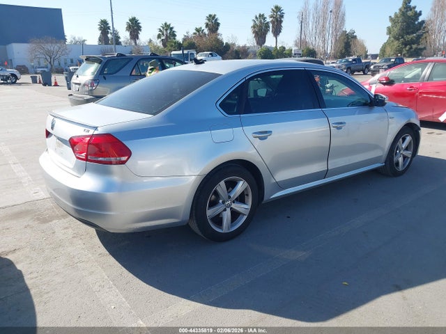 44335819 :رقم المزاد ، 1VWAT7A36FC104770 vin ، 2015 Volkswagen Passat 1.8t Limited Edition مزاد بيع