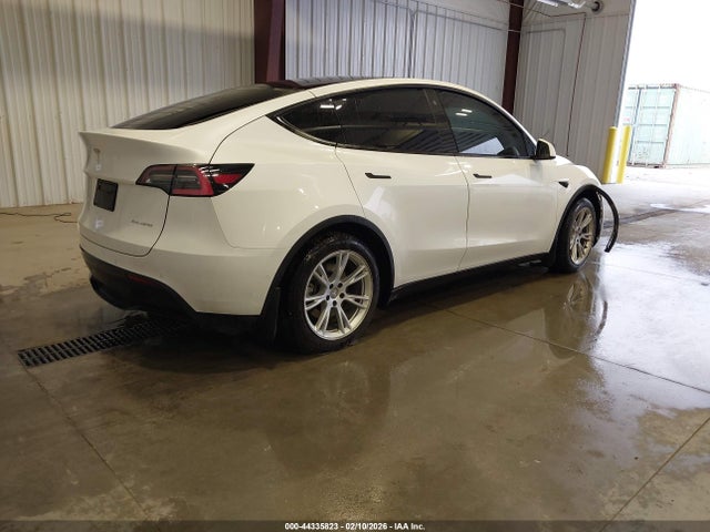 2021 TESLA MODEL Y 5YJYGDEE6MF066439 Photo 3