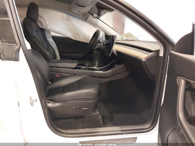 2021 TESLA MODEL Y 5YJYGDEE6MF066439 Photo 4