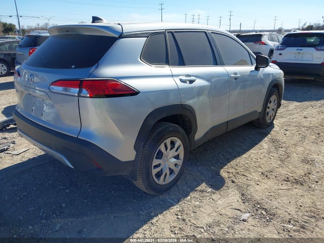 2022 TOYOTA COROLLA CROSS 7MUAAAAG8NV004973 Photo 3