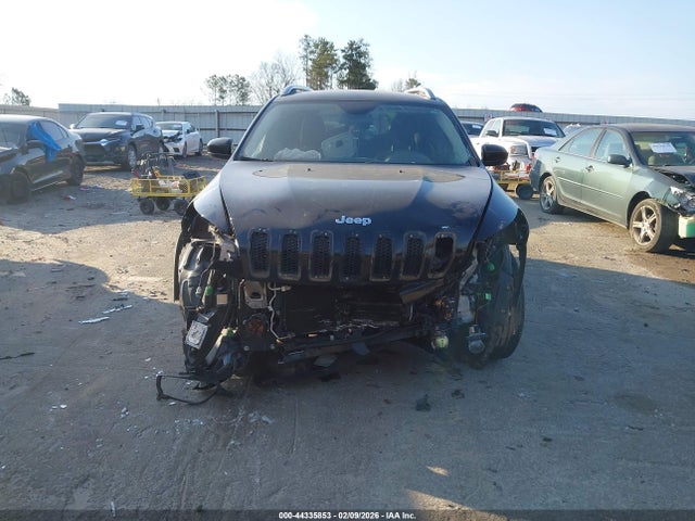 Продажа на аукционе авто 2016 Jeep Cherokee Latitude, vin: 1C4PJLCB4GW165387, номер лота: 44335853