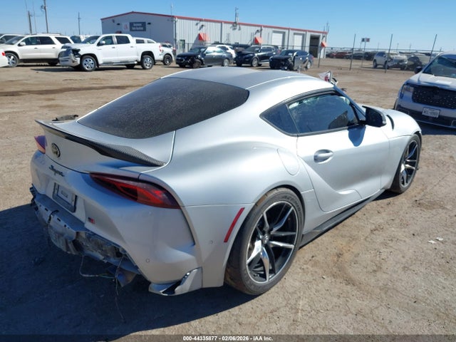 2021 TOYOTA GR SUPRA WZ1DB0C04MW037886 Photo 3