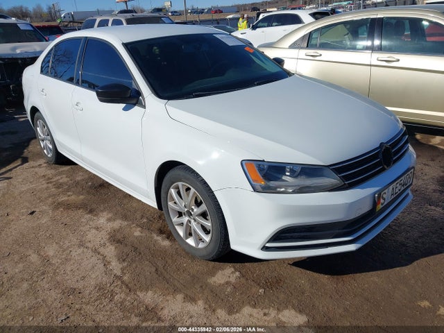 2015 VOLKSWAGEN JETTA 3VWD17AJ4FM265599