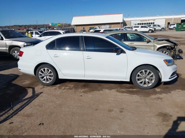 44335942 :رقم المزاد ، 3VWD17AJ4FM265599 vin ، 2015 Volkswagen Jetta 1.8t Se مزاد بيع