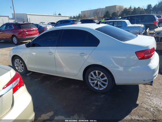 44335942 :رقم المزاد ، 3VWD17AJ4FM265599 vin ، 2015 Volkswagen Jetta 1.8t Se مزاد بيع