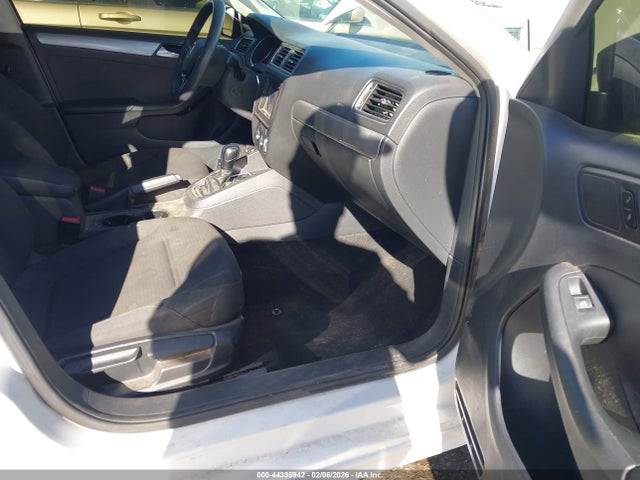 2015 VOLKSWAGEN JETTA 3VWD17AJ4FM265599 Photo 4