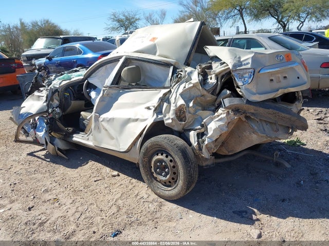 2010 HYUNDAI ELANTRA KMHDU4AD1AU941557 Photo 2