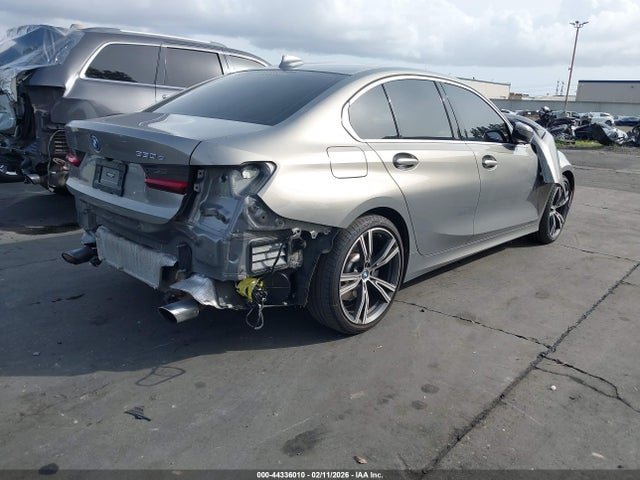 2022 BMW 3 SERIES WBA5P7C03NFL92866 Photo 3