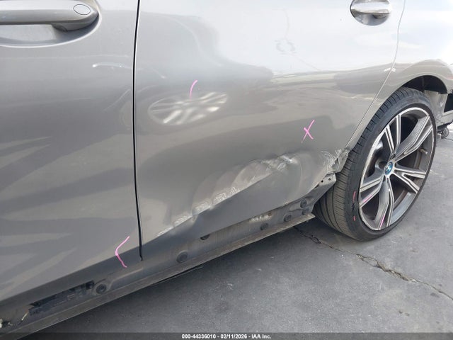 2022 BMW 3 SERIES WBA5P7C03NFL92866 Photo 5