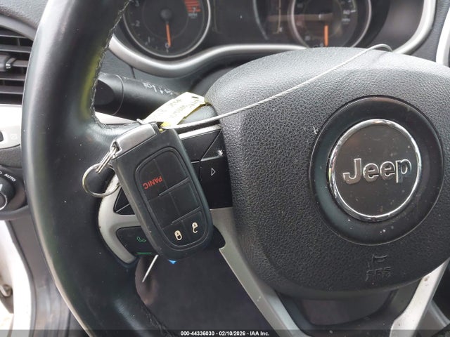 2018 JEEP CHEROKEE 1C4PJLLB3JD621754 Photo 10