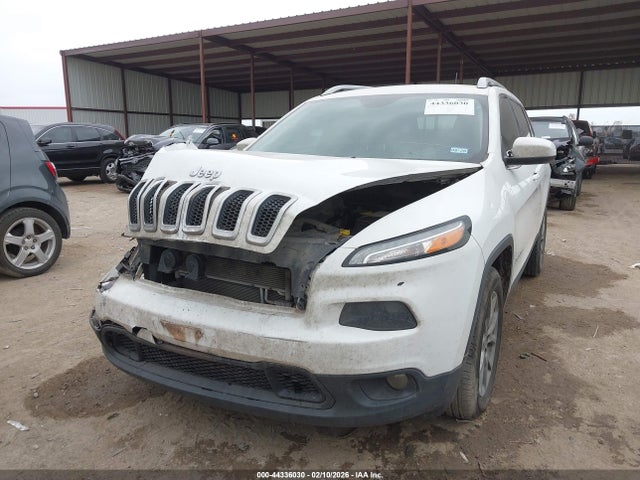 2018 JEEP CHEROKEE 1C4PJLLB3JD621754 Photo 1