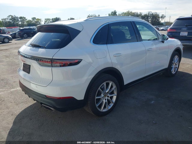 2019 PORSCHE CAYENNE WP1AA2AY7KDA12710 Photo 3