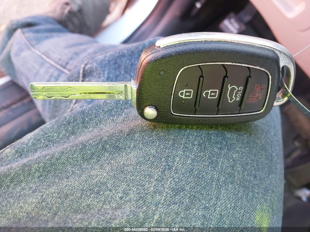 2018 HYUNDAI TUCSON KM8J33A49JU617031 Photo 10