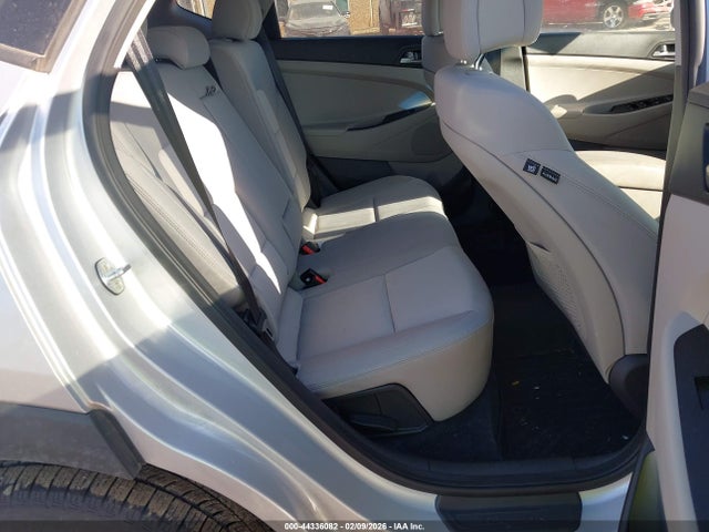 2018 HYUNDAI TUCSON KM8J33A49JU617031 Photo 7