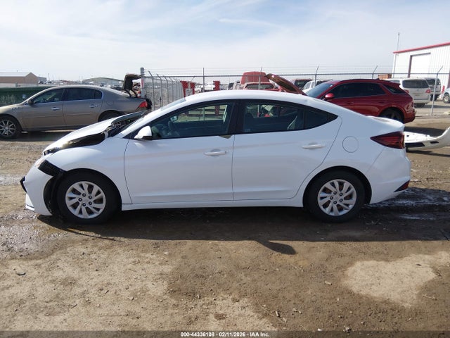 Hyundai ELANTRA SE 2019 5NPD74LF6KH435681 Image 14