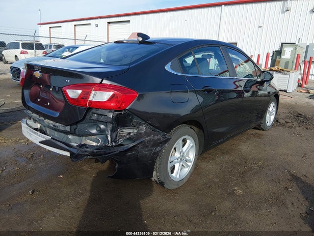 1G1BE5SM2H7113564 Chevrolet Cruze Lt Auto