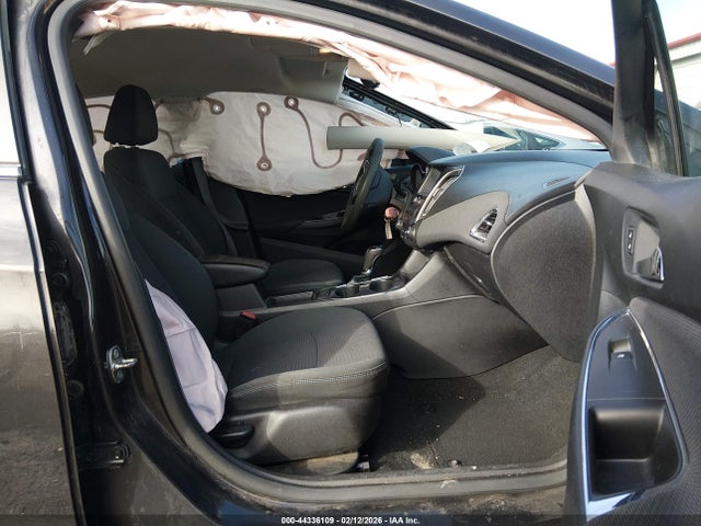 1G1BE5SM2H7113564 Chevrolet Cruze Lt Auto